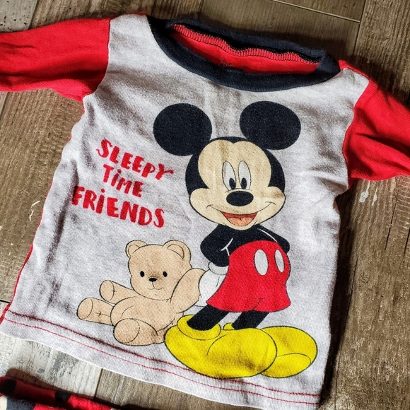 Mickey Mouse Pajamas Size 12 Months Disney Sleep Outfit Baby Boys PJs Pajamas - Picture 5 of 9